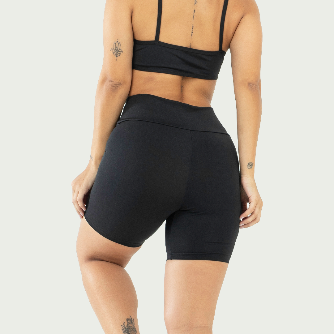Short Fitness Feminino Básico Preto