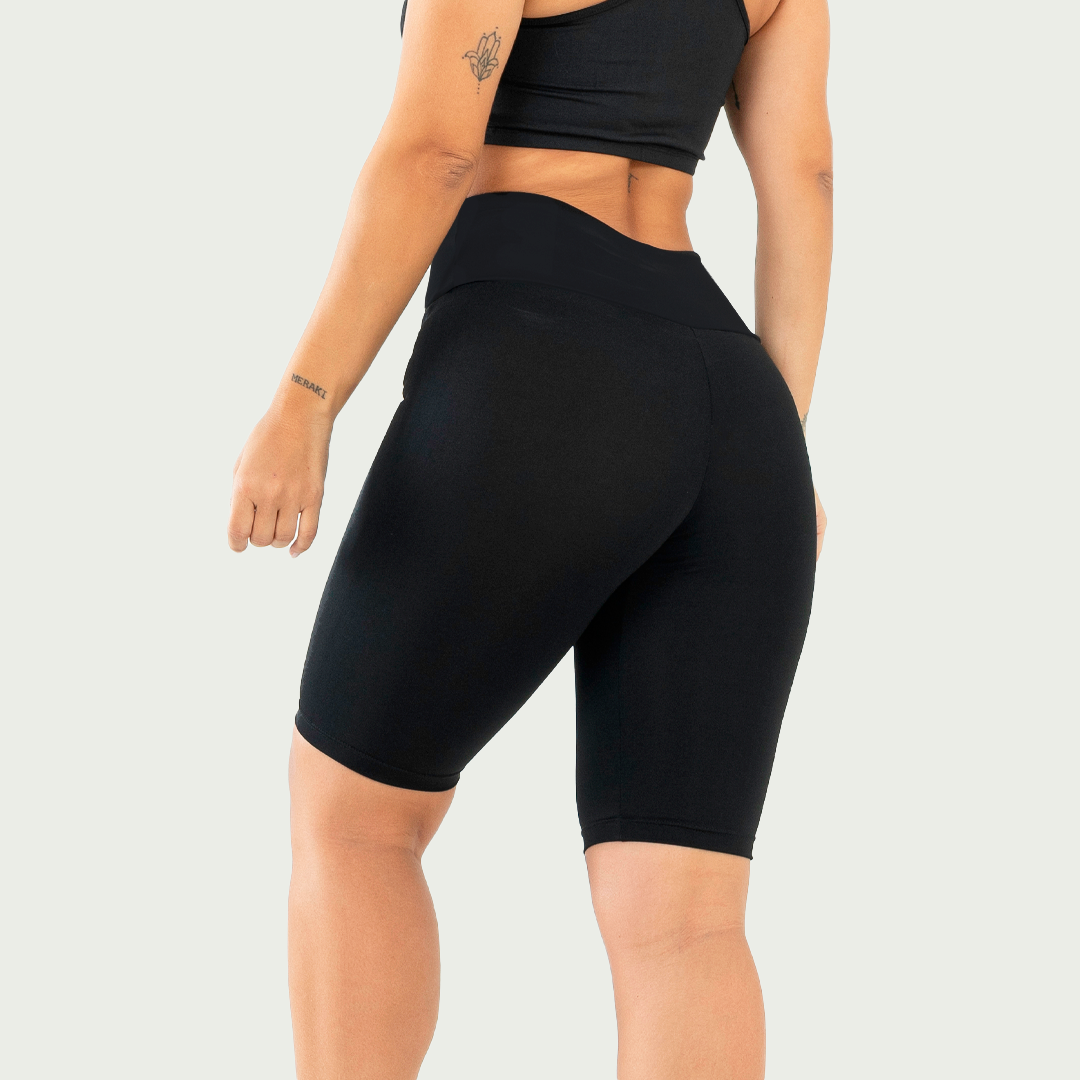 Bermuda Fitness Feminina Básica Preta