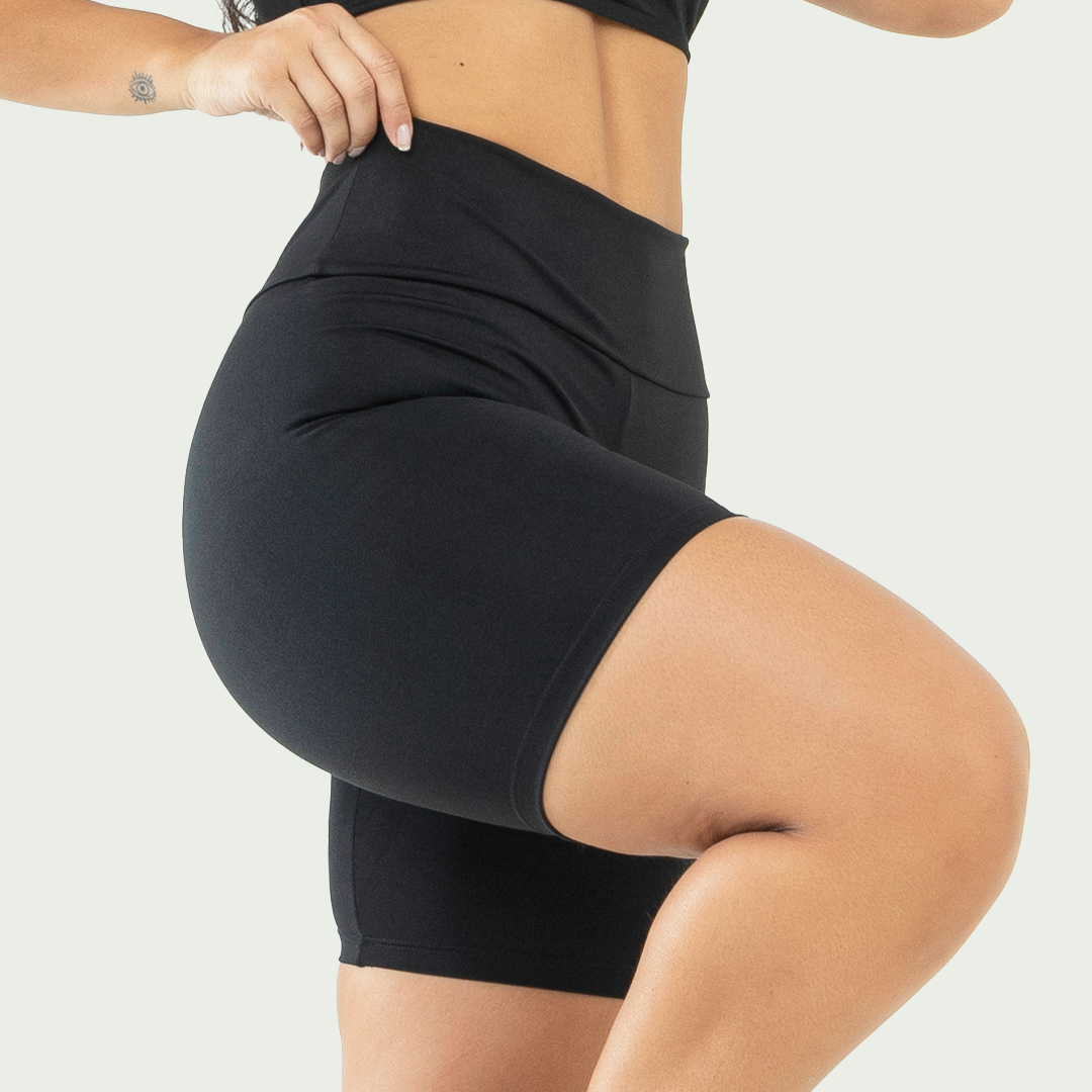Short Fitness Feminino Básico Preto